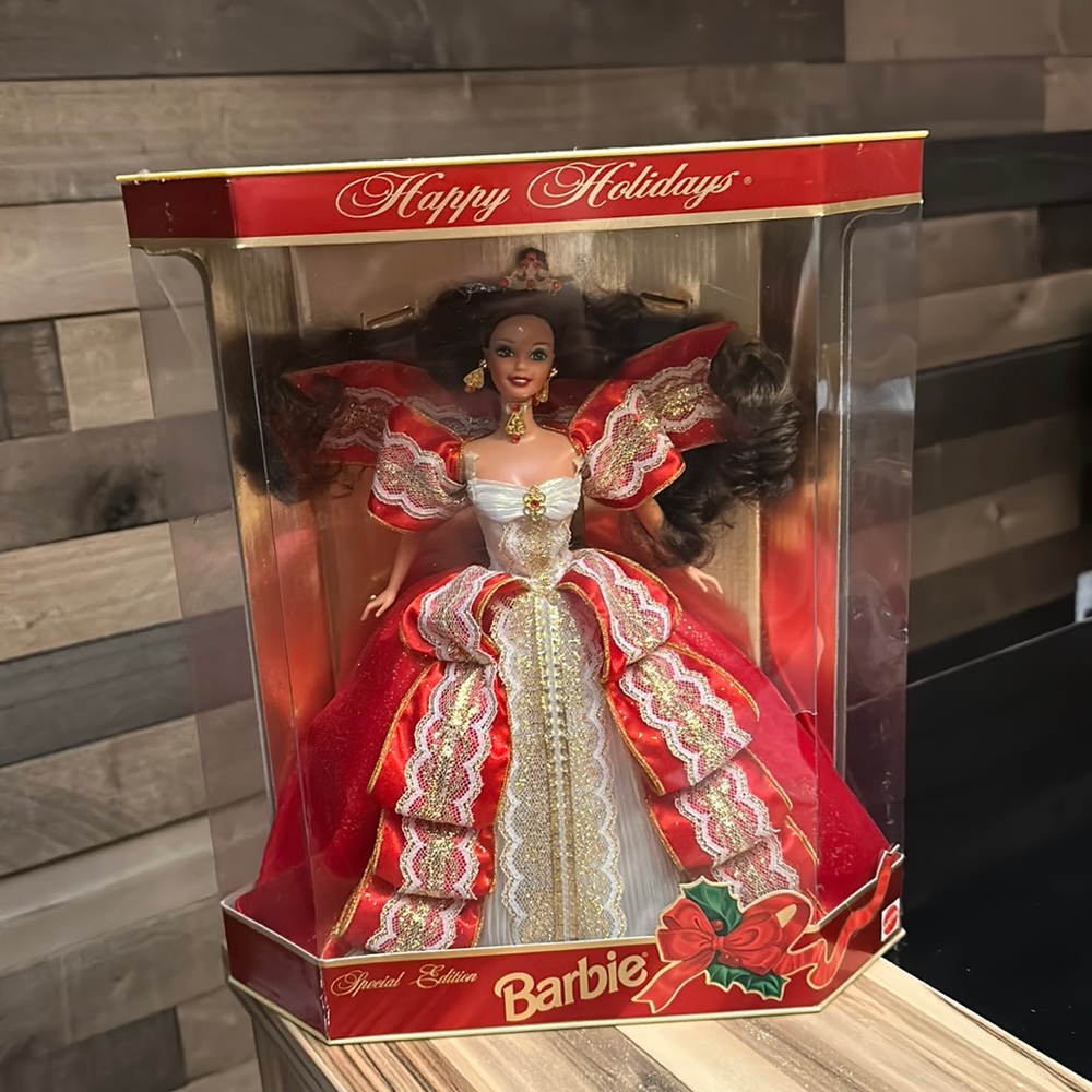 🎄 Vintage 1997 Happy Holidays Barbie Special Edition NRFB 10th Anniversary